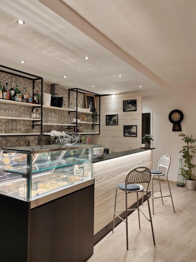 Hotel Luisa Brenzone sul Garda Eksteriør bilde