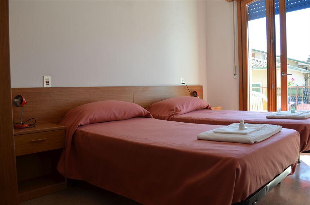 Hotel Luisa Brenzone sul Garda Eksteriør bilde